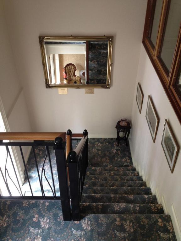 Отель Robeen House Килларни Экстерьер фото